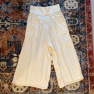 Sunday Best cropped flowy pants from Aritzia